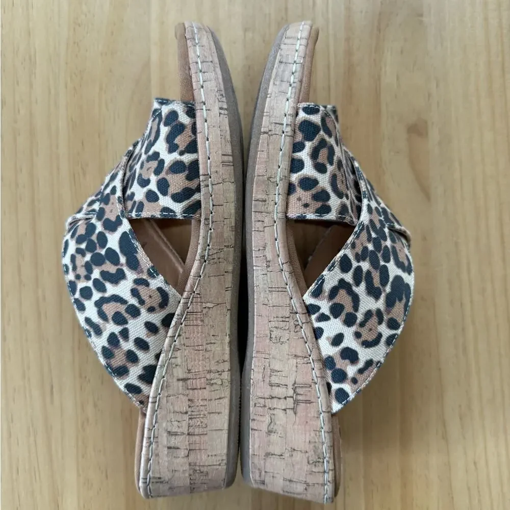 Born BOC Women’s Sz 11 Animal Print Wedge Sandals Brown Leopard Cheetah - Picture 5 of 7